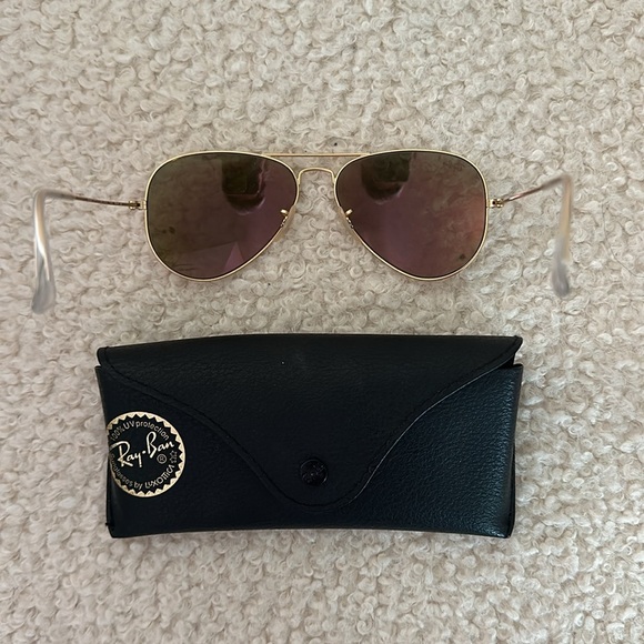 Ray-Ban Gold Frame Aviator Sunglasses with Pink Lenses RB3025 - Picture 5 of 7